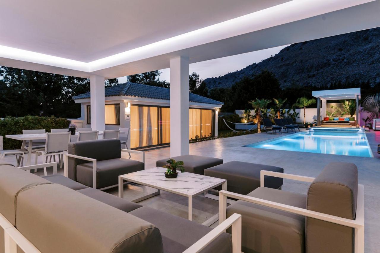 Вилла M Mansion Pefki  Экстерьер фото